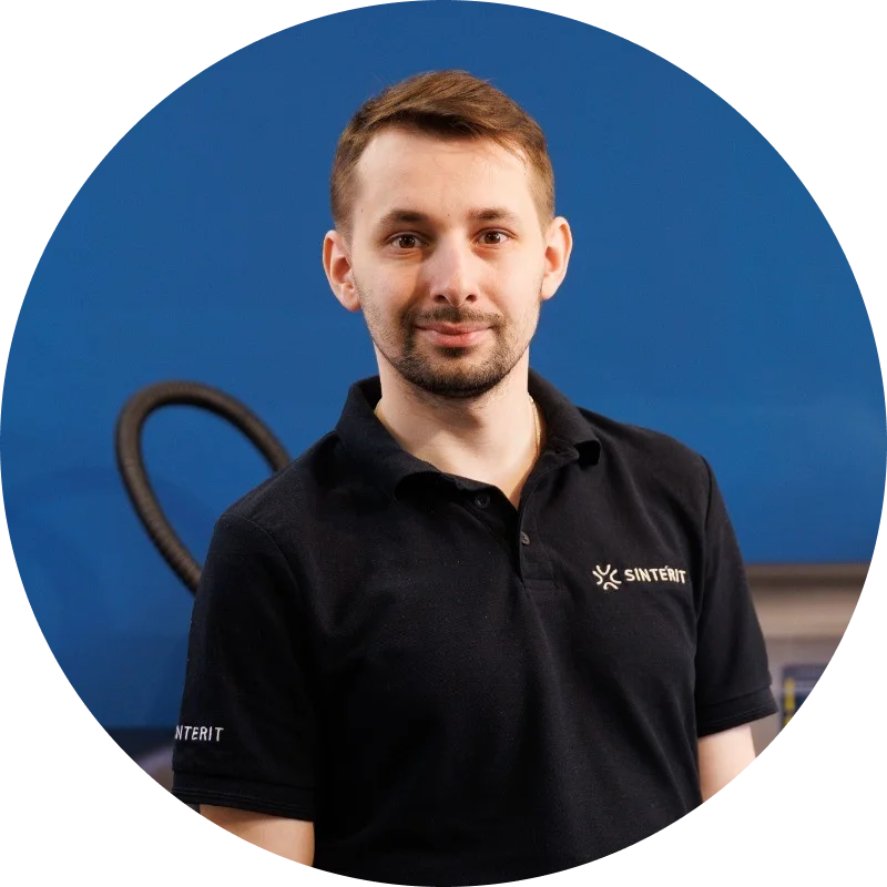 Jakub Malec - Application Engineer